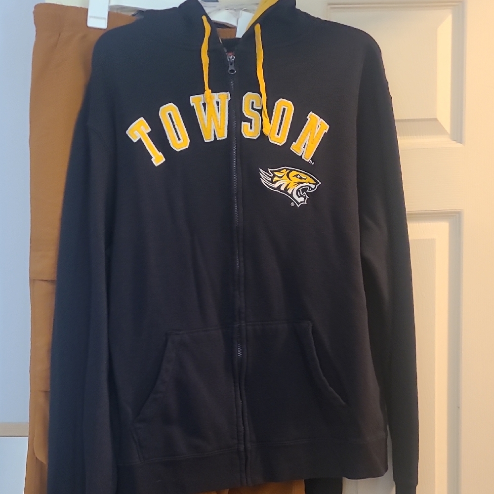 XXL Black Towson Hoodie with Yellow Accents